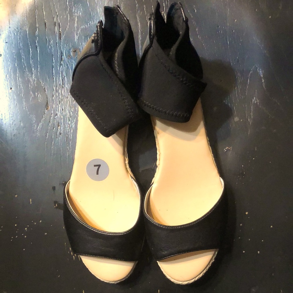 Bandolino Black Espadrilles with Zipper Anklets